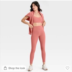 all in motion Seamless High-Rise Leggings & Sports B Set in rose .top L / legg m